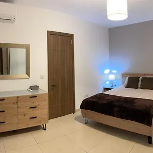 Spinola Bay - St Julians Near Beach Prime Location , San Giuliano Malta